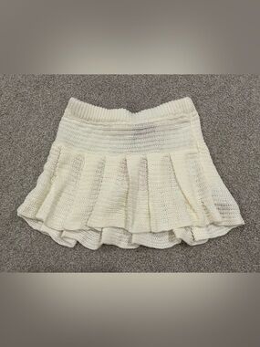 Edikted Cream Crochet Mini Skirt
